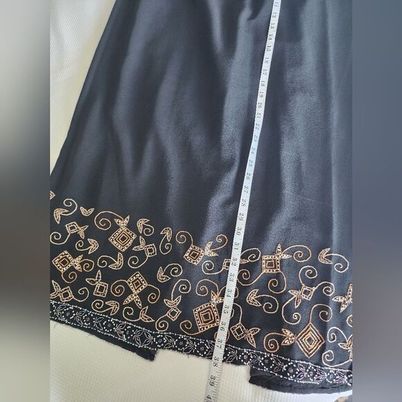 Tan CHHO made in India sequins skirt and cardigan set - Picture 14 of 16